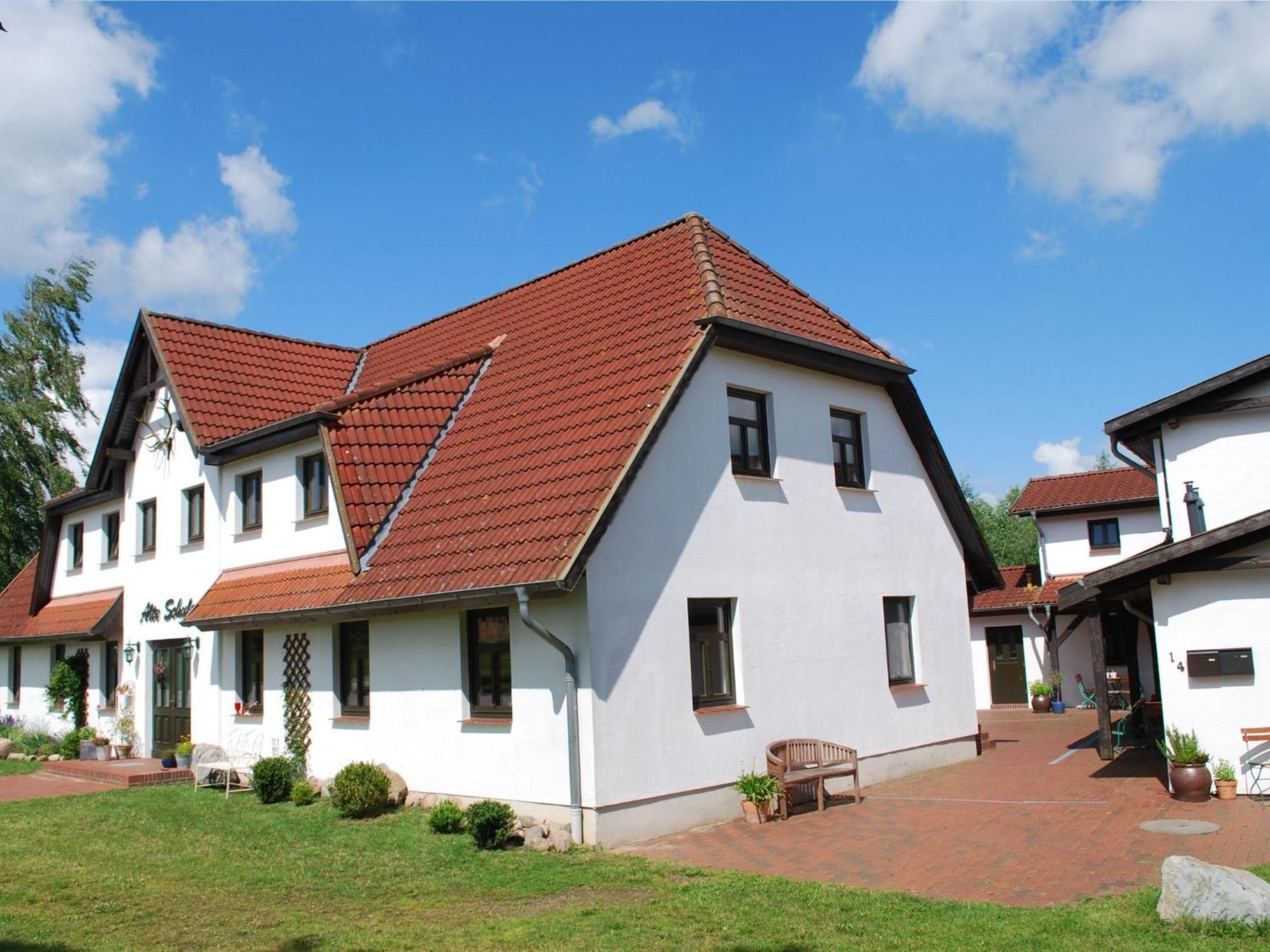 Apartment Gästehaus Alte Schule-5 Dargun Exterior foto